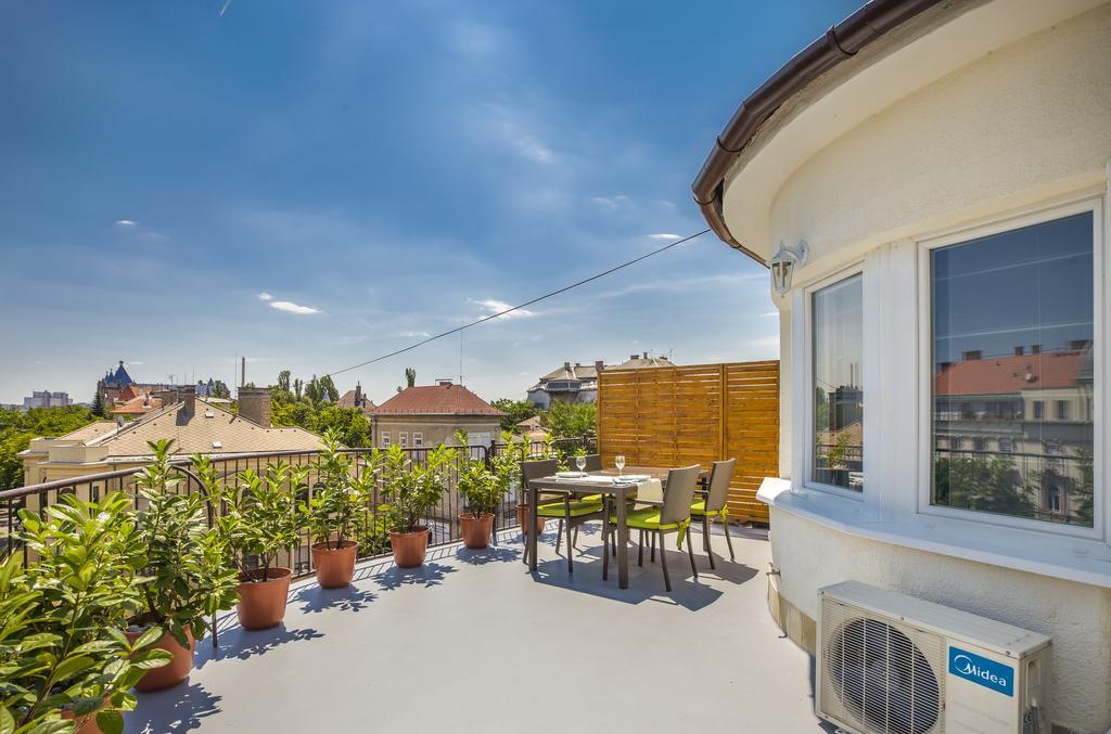 Terrace Apartments At City Park Budapest Bagian luar foto