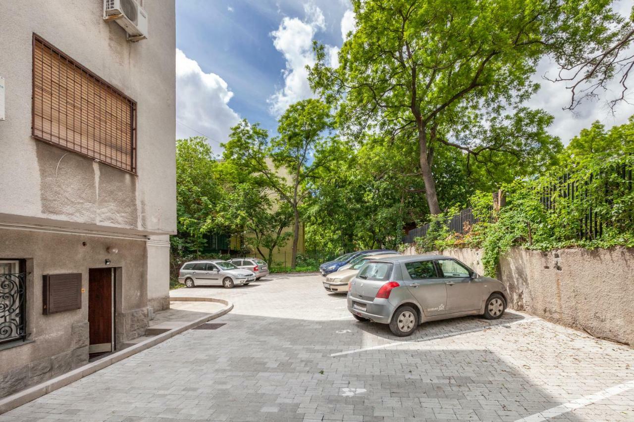 Terrace Apartments At City Park Budapest Bagian luar foto